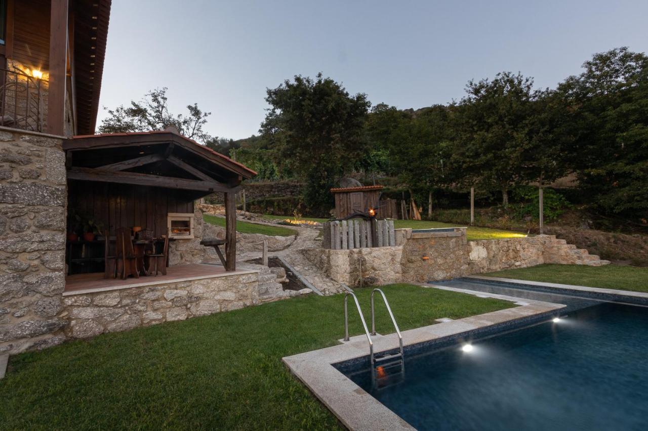 Abracos Dos Avos - Casas Do Monte Villa Vila Verde  Exterior photo