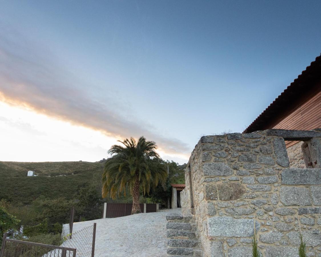 Abracos Dos Avos - Casas Do Monte Villa Vila Verde  Exterior photo